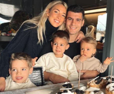 Susana Martin Ramos son Alvaro Morata with his wife and children.